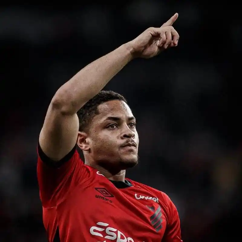 引世界級球 引世界級球