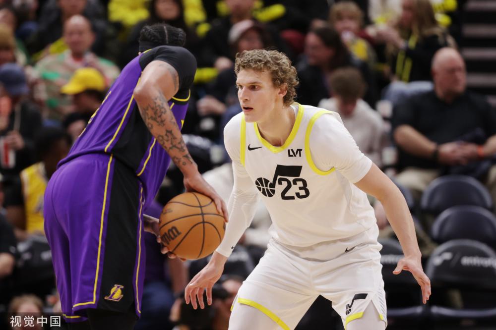 表现出色的 表现出色的